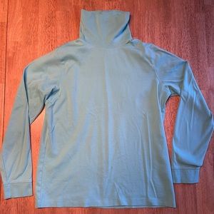LLBean Women’s M Turtleneck Light Blue